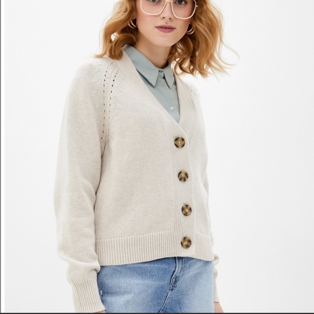 💃 GAP Cotton Cardigan w/ Tortoise Button